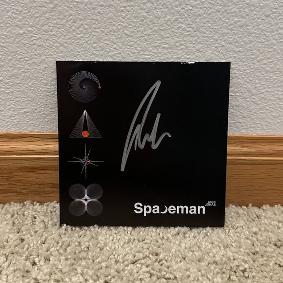 Nick Jonas Spaceman Autograph - Picture 1 of 4